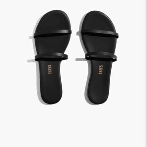 TKEES Women's Black Sandals